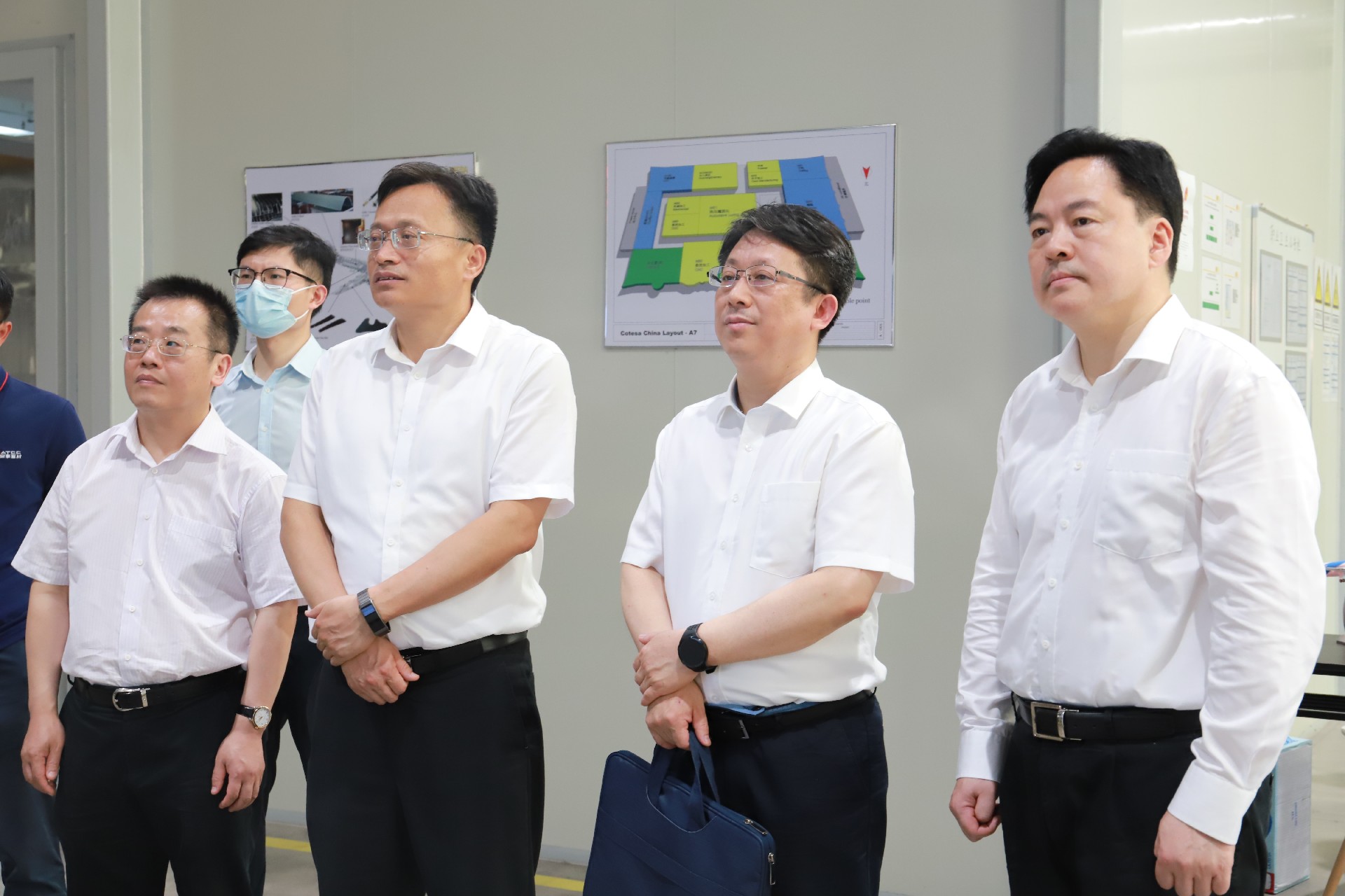 公司動(dòng)態(tài) | 江蘇省副省長(zhǎng)胡廣杰一行蒞臨安泰復(fù)材調(diào)研科技創(chuàng)新工作